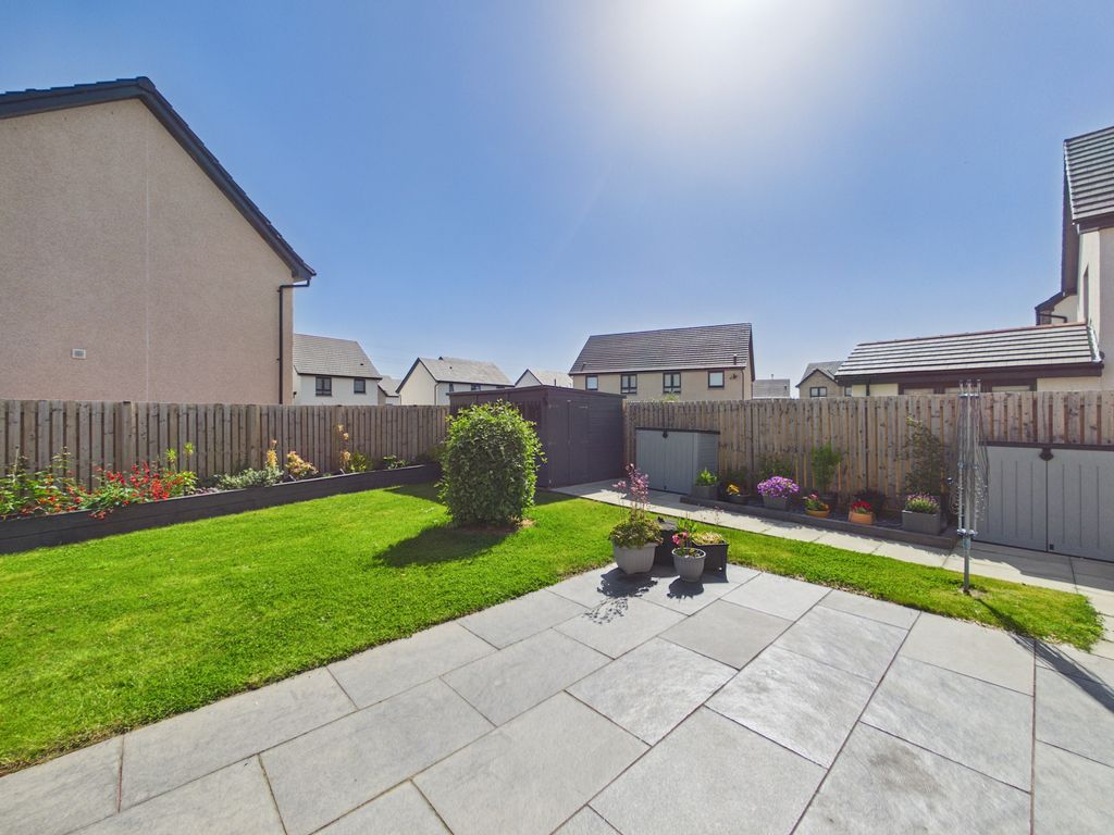 Additional image 24 of 5 bed detached house for sale17 Strathgray Road, Dundee, Angus DD2