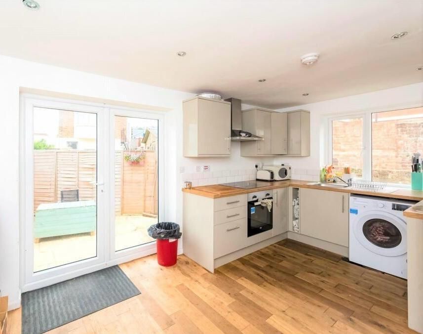 Property photo 3 of 18