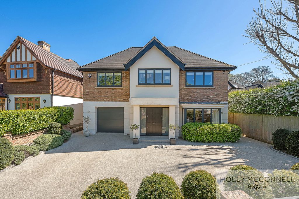 Property photo 1 of 36