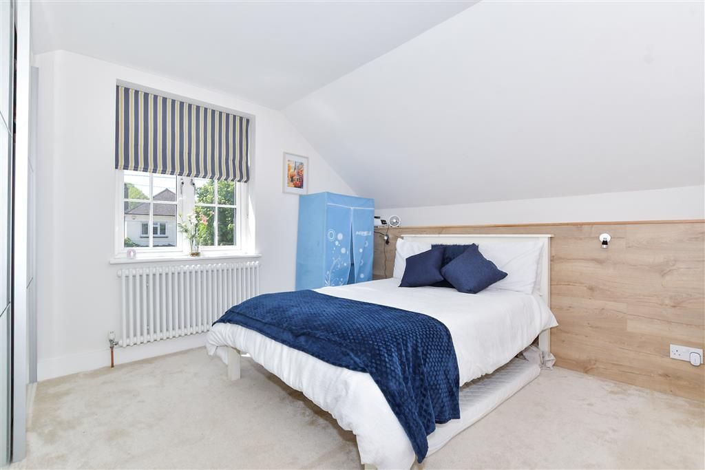 Property photo 3 of 12 Bedroom 2
