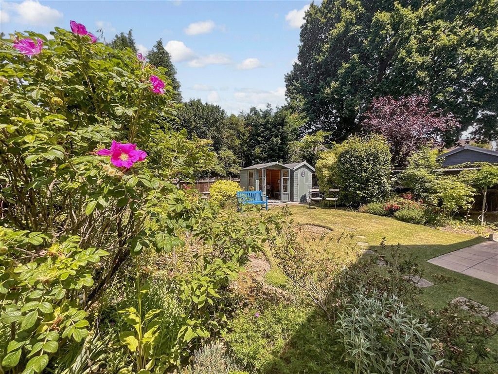 Property photo 3 of 15 Garden