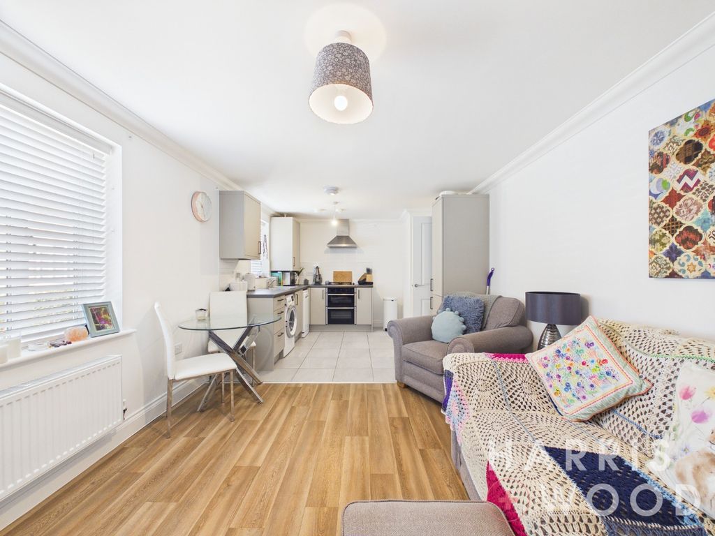 Property photo 3 of 11 5357205