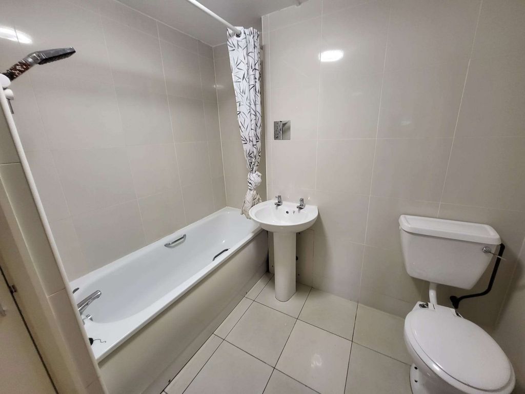 Property photo 3 of 16 Gallery