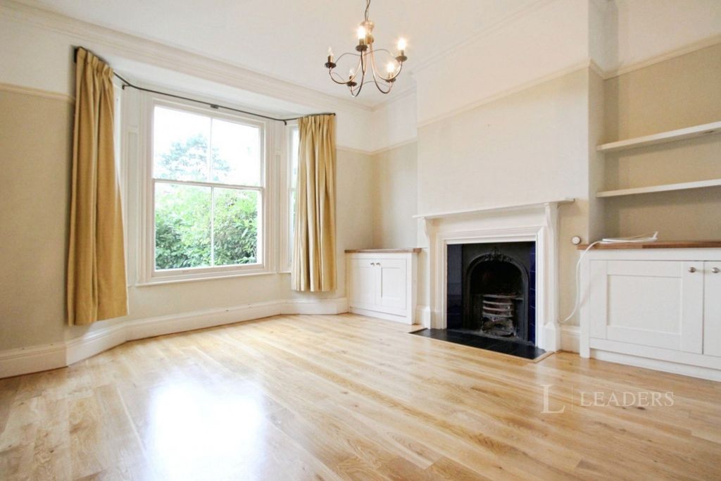 Property photo 2 of 12 Pbox-Img.Jpg
