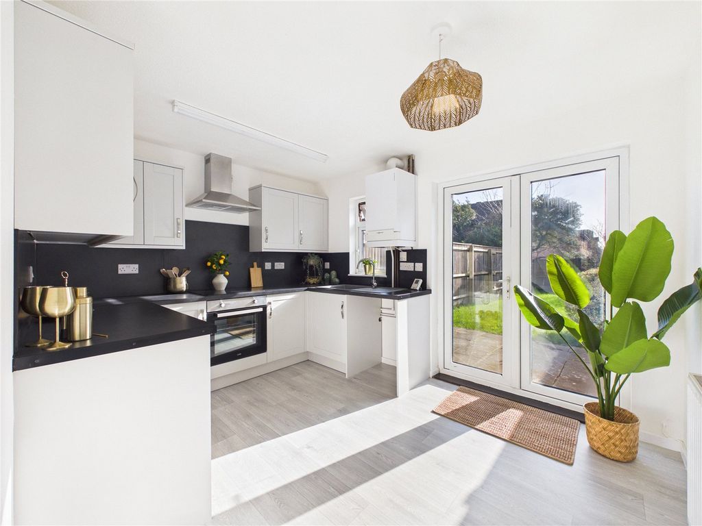 Property photo 3 of 11 Picture No. 13