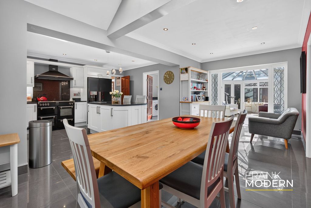 Property photo 3 of 63 Breakfast Nook