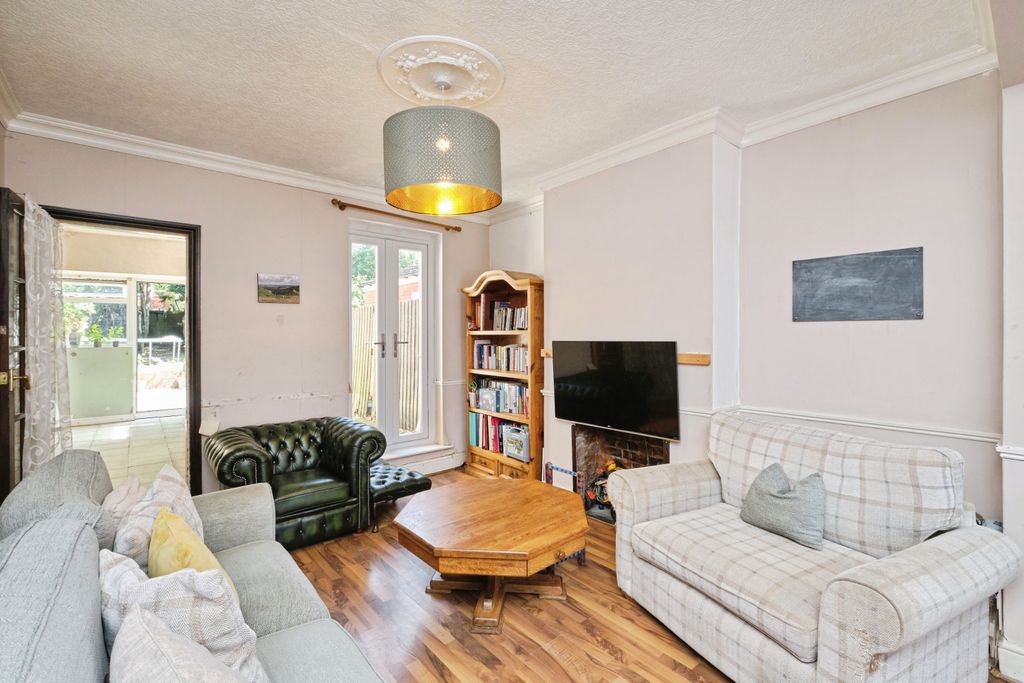 Property photo 2 of 15