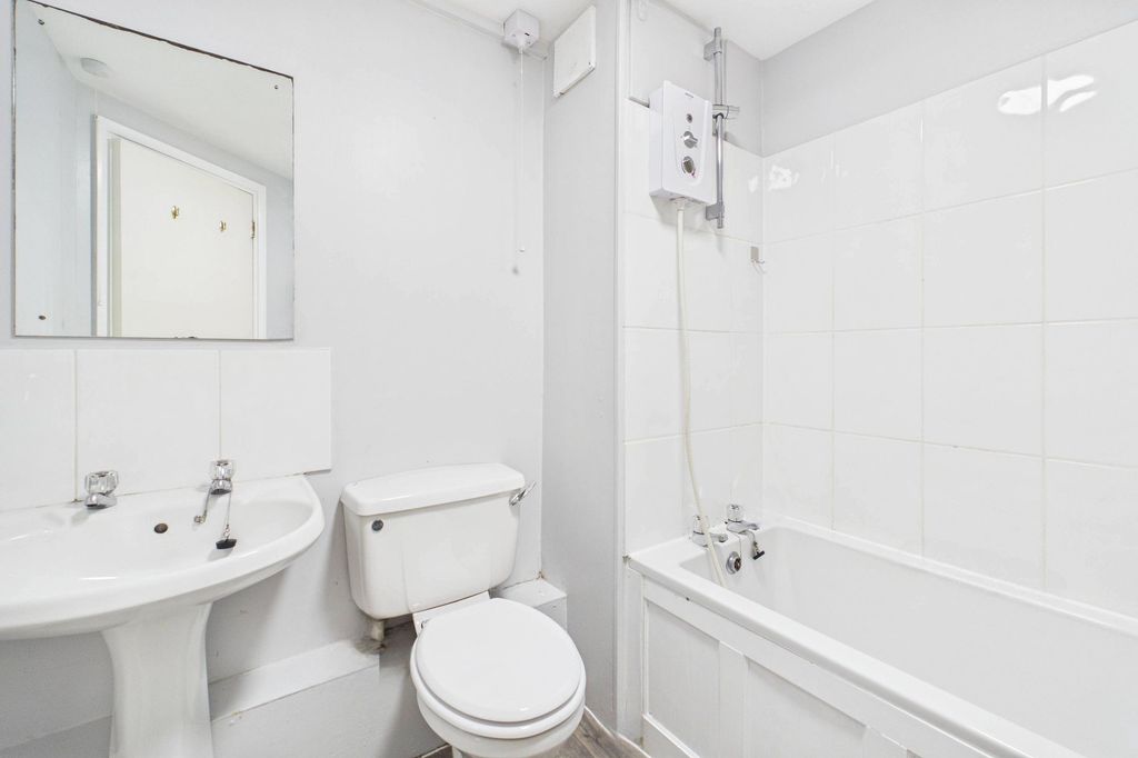 Additional image 9 of 1 bed flat to rentFlat 2 County Mews, Sandes Avenue, Kendal LA9