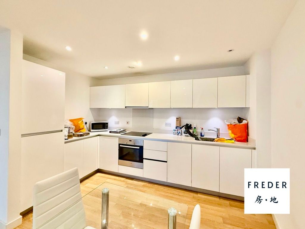 Property photo 3 of 17