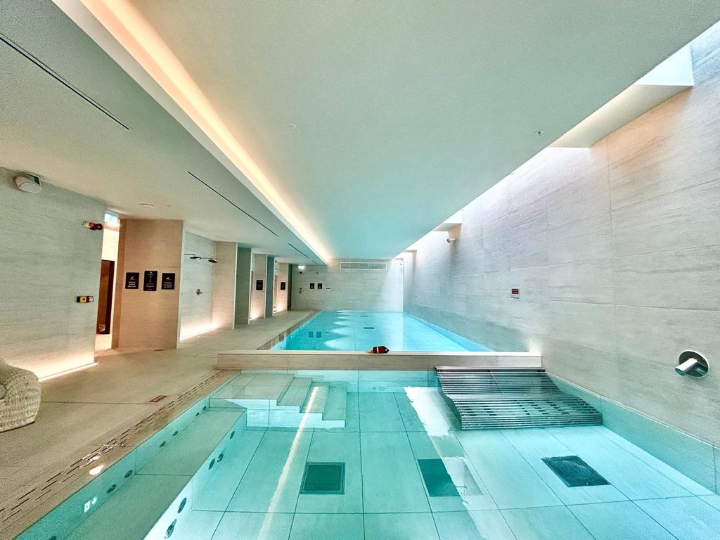 Property photo 2 of 35 Picture No. 11