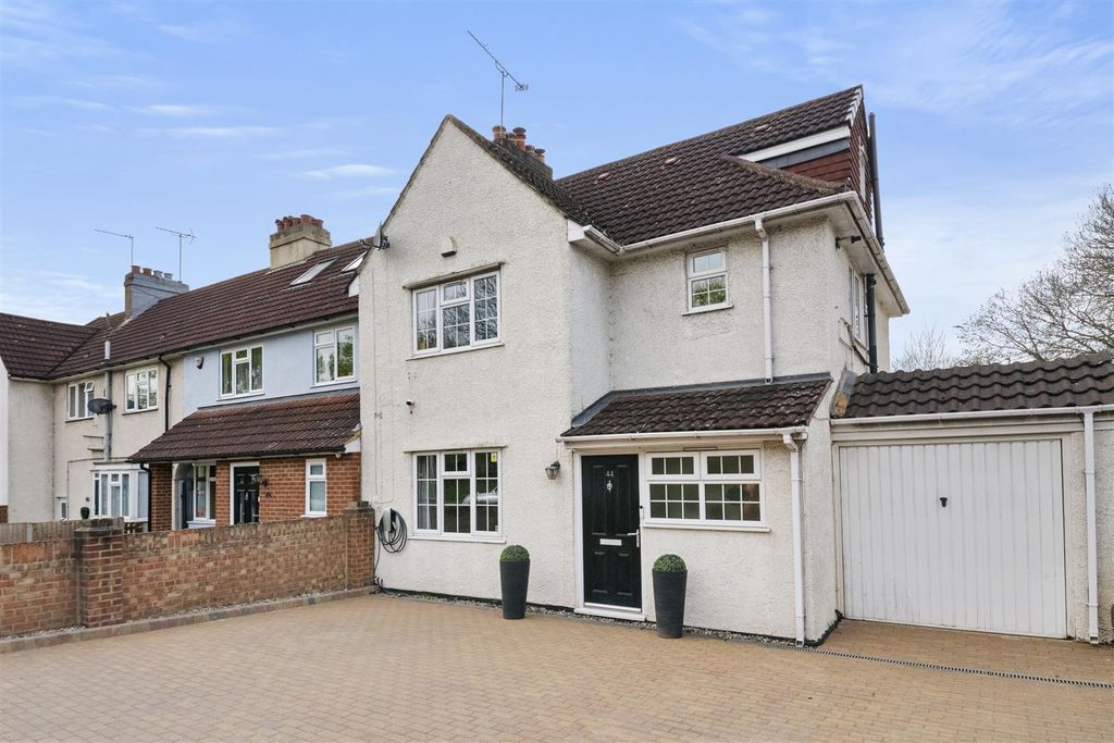 Property photo 1 of 19