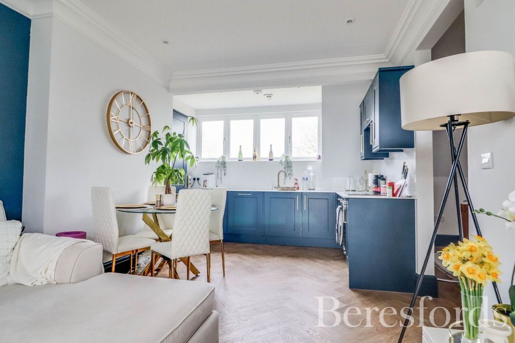 Property photo 2 of 14 Picture No. 36