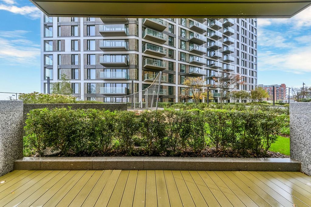 Property photo 3 of 12 Image