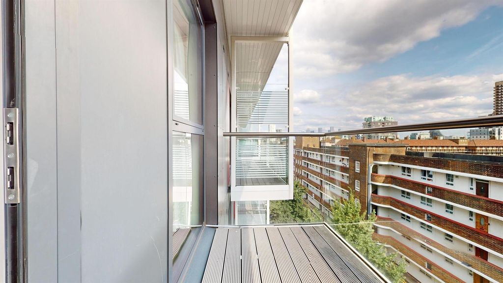 Property photo 3 of 6 Balcony 2.Jpg