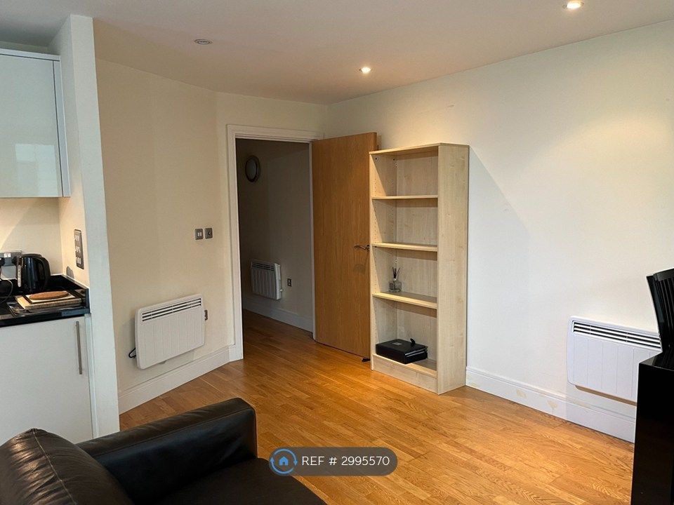 Property photo 3 of 21