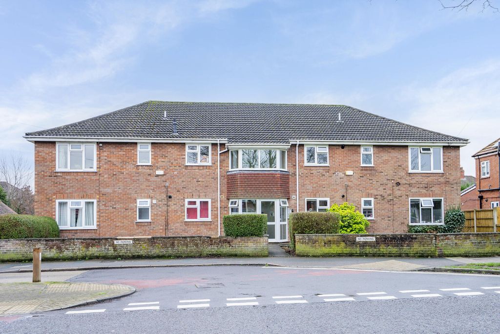 Property photo 1 of 13 Front (Exterior)