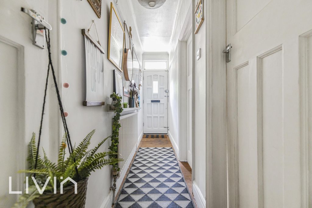 Property photo 3 of 19 025A7614