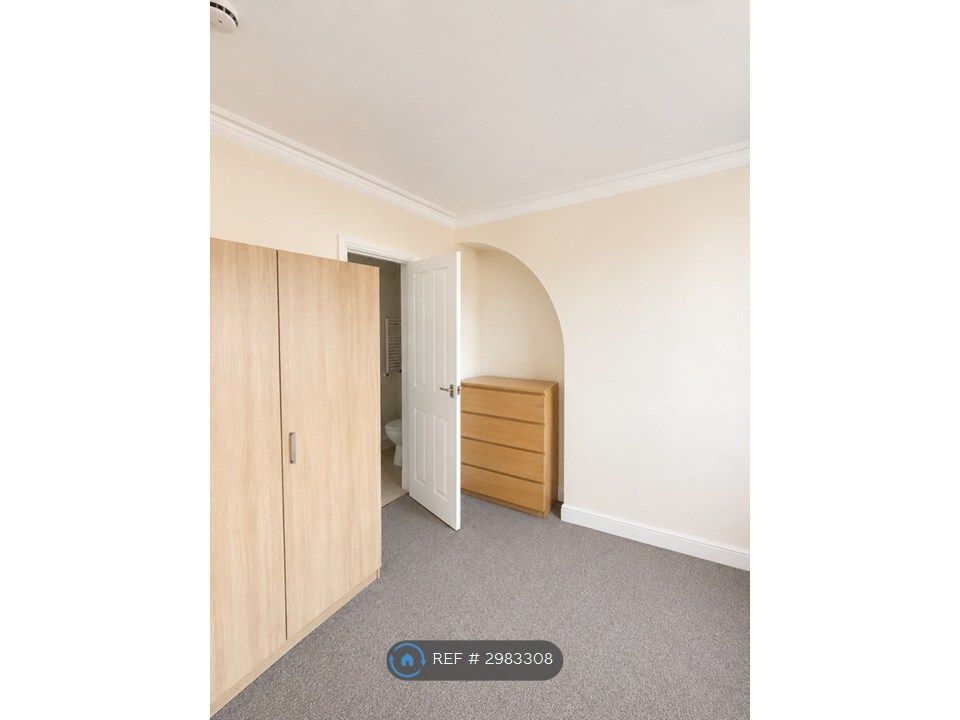 Property photo 3 of 3