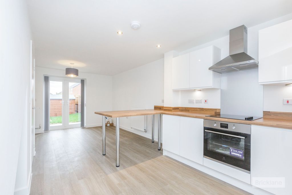 Property photo 3 of 12 Image