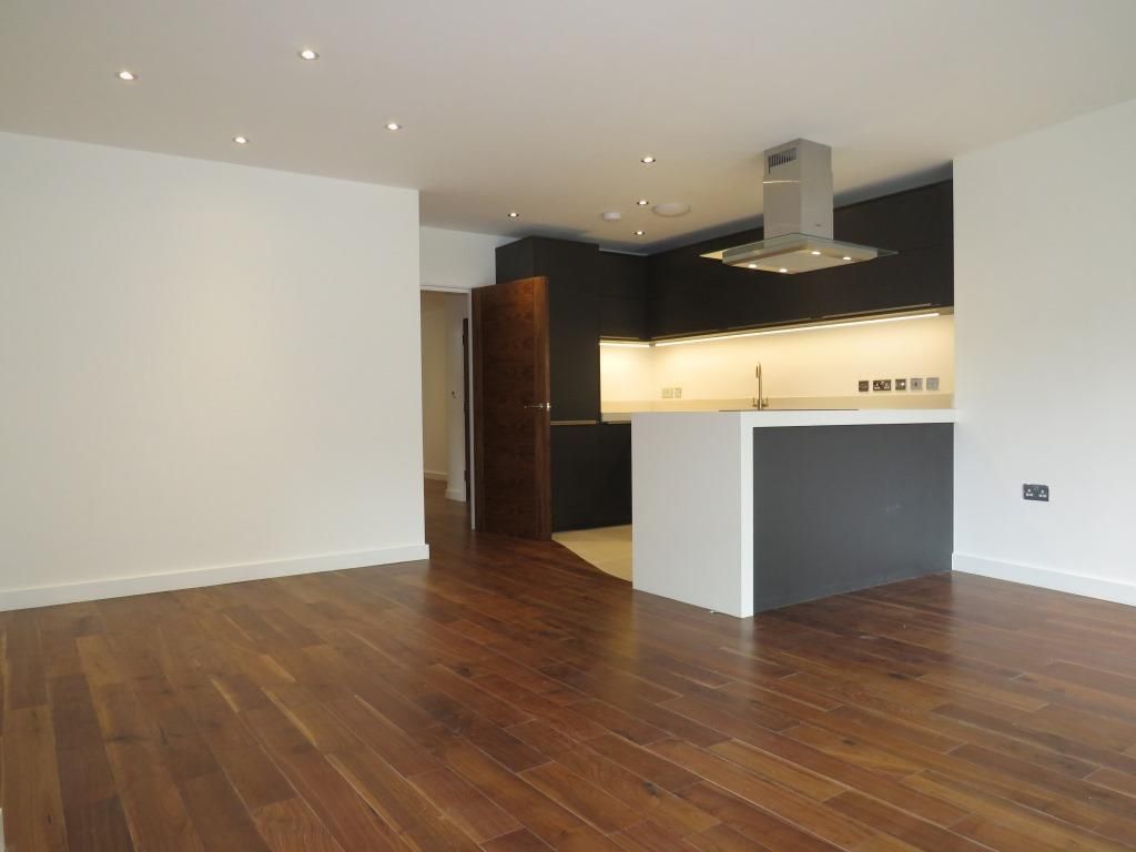 Property photo 2 of 18 Kitchen