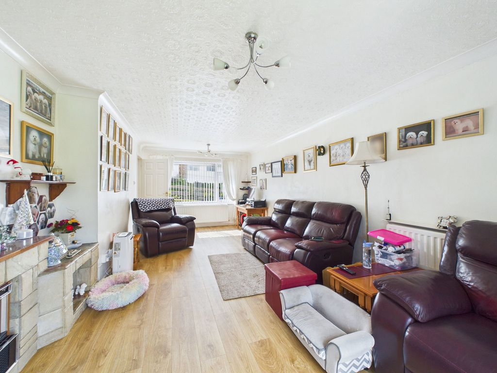 Property photo 3 of 23