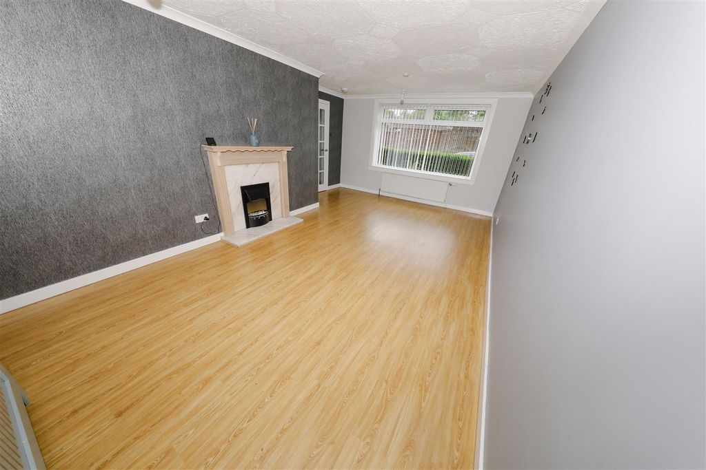 Property photo 2 of 14 B
