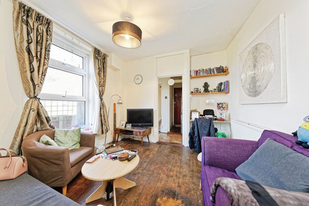 Property photo 2 of 18 Img_0091_Rw