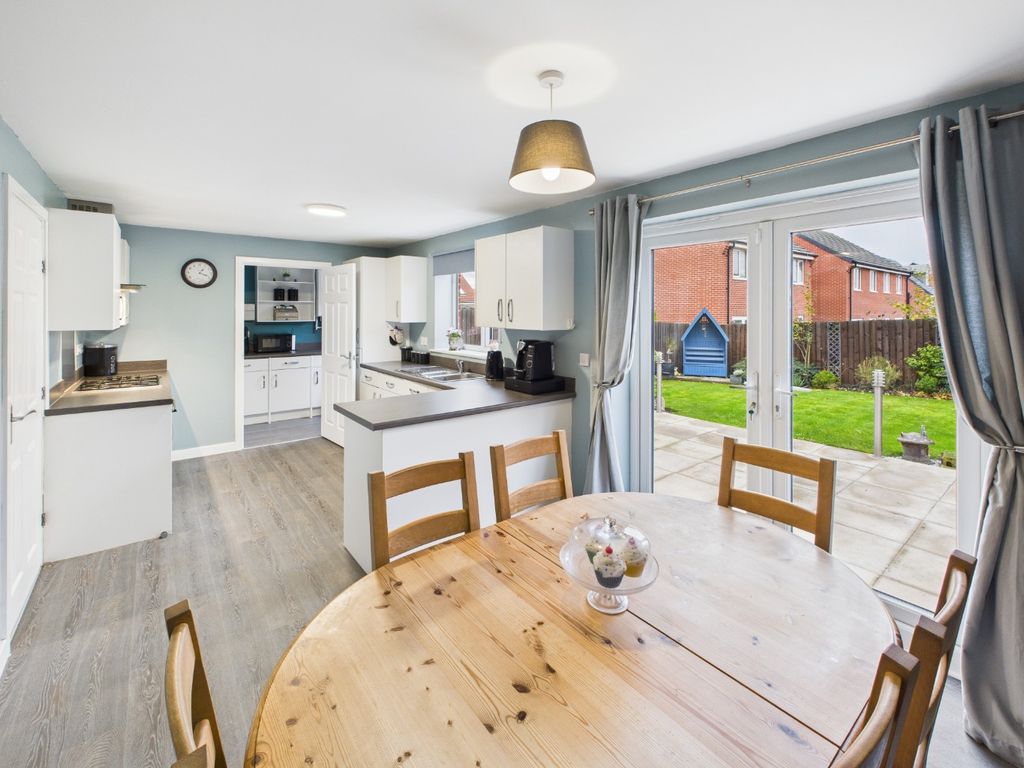 Property photo 3 of 33 4626326