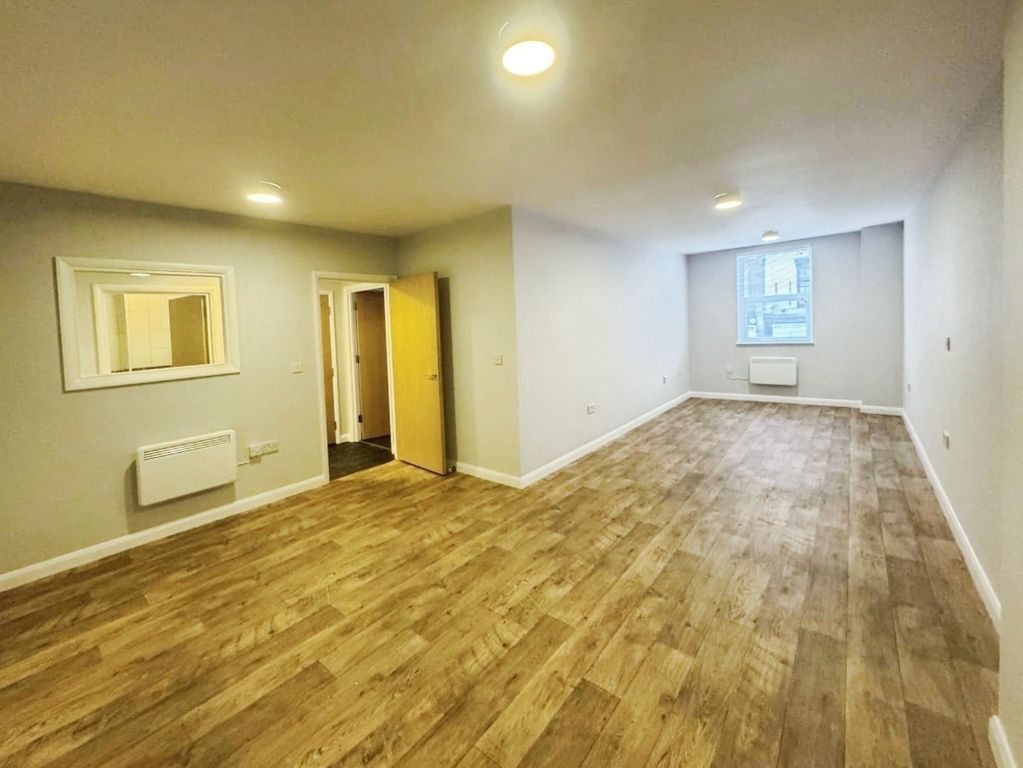 Property photo 2 of 9 Pbox-Living_Room-330229.Jpg