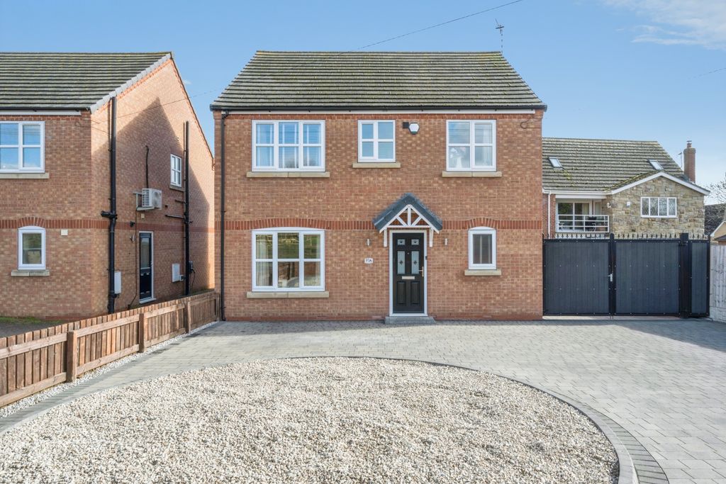 Property photo 1 of 15 Main Residence