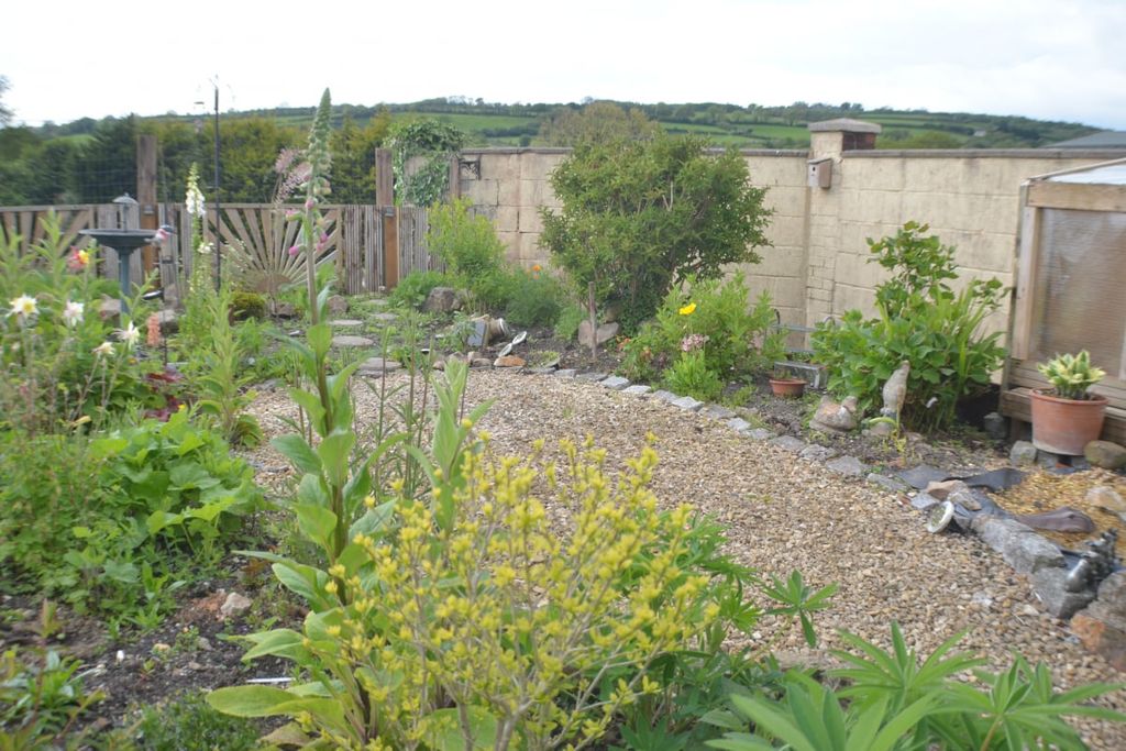Property photo 2 of 59