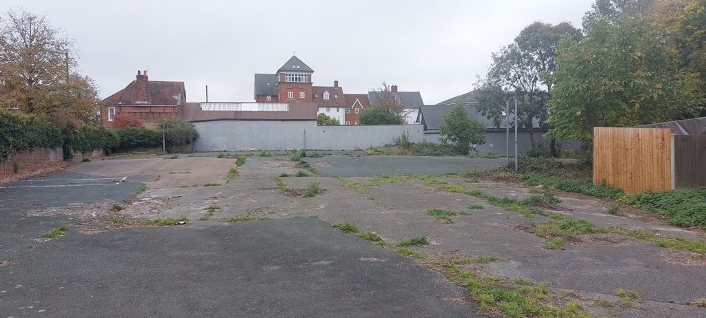 Property photo 3 of 7 Photo 2