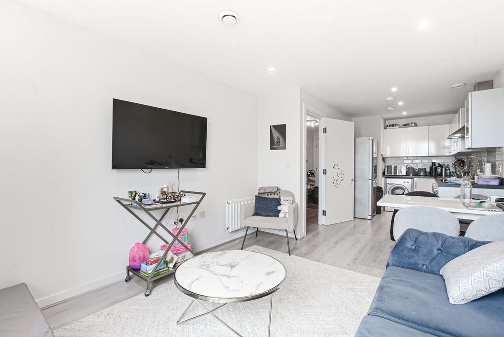 Property photo 2 of 7