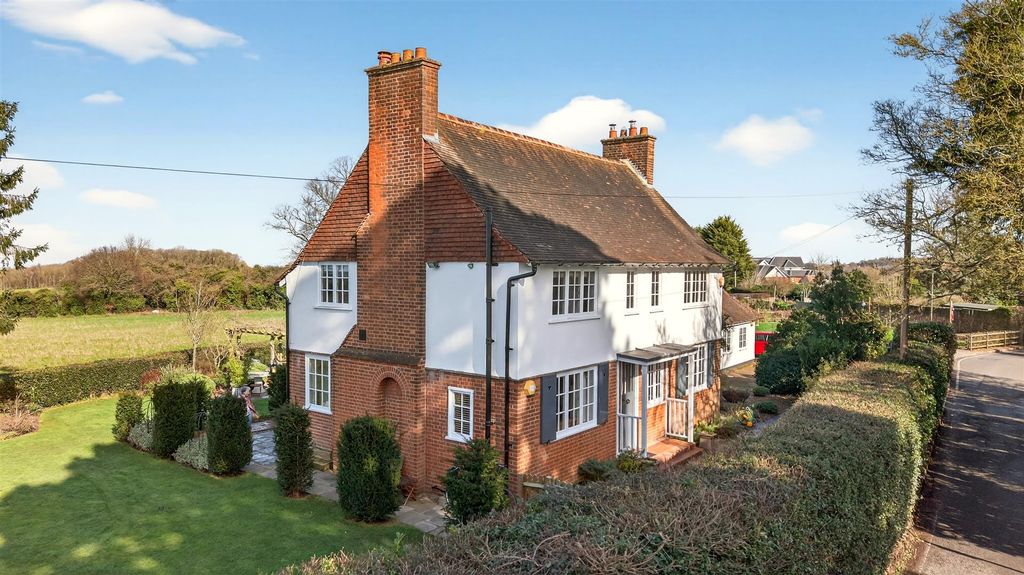 Property photo 3 of 31