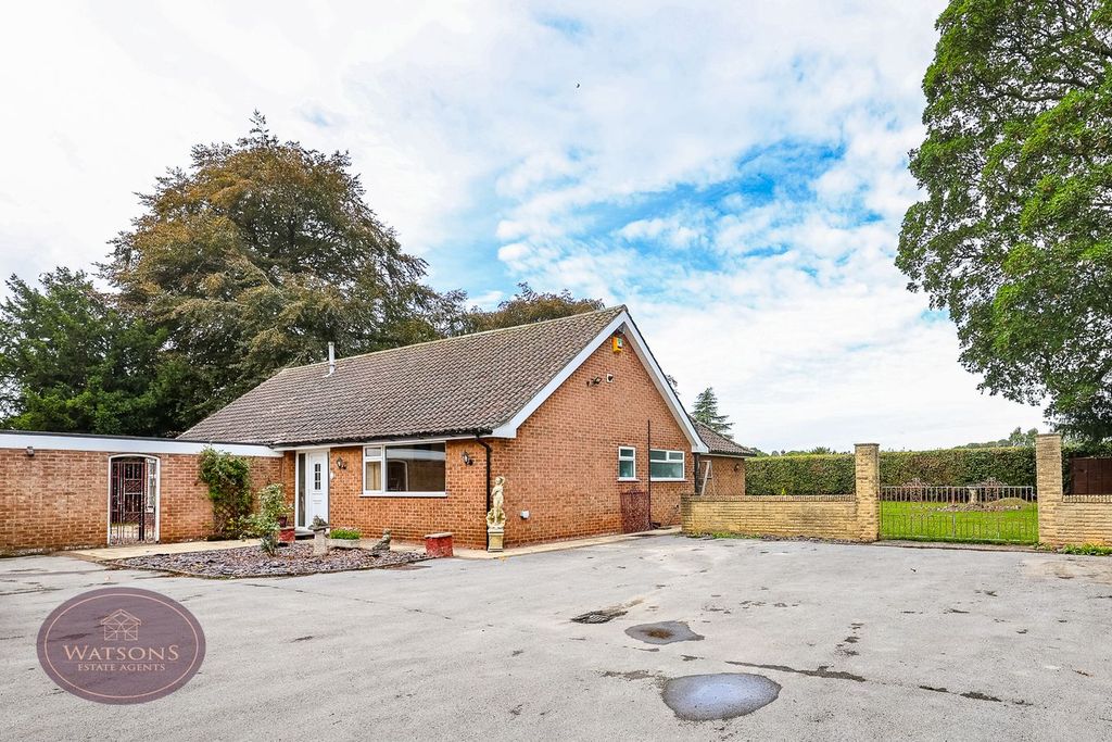 Property photo 1 of 28