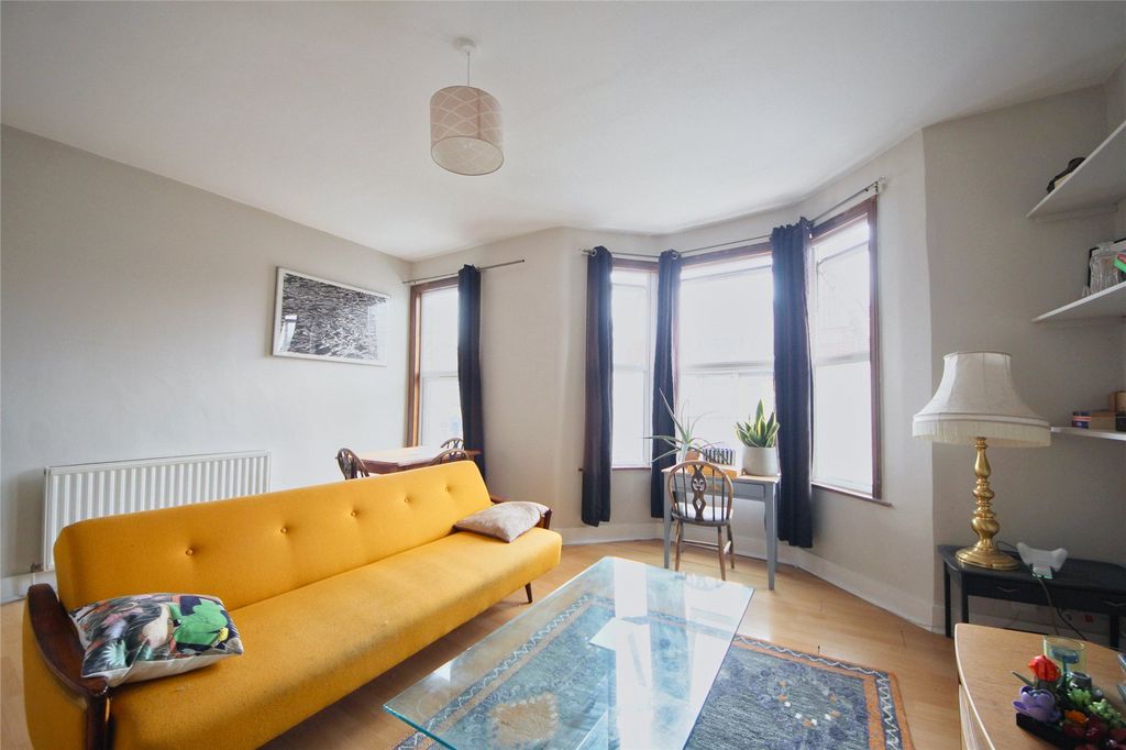 Property photo 2 of 8 Picture No. 07
