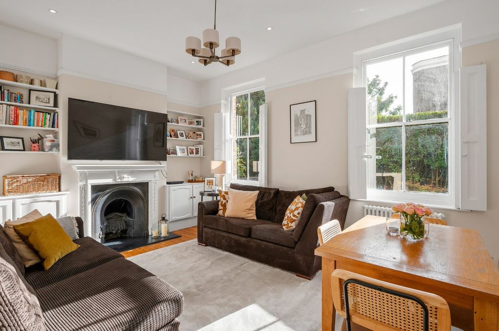 Property photo 2 of 16 Reception Room