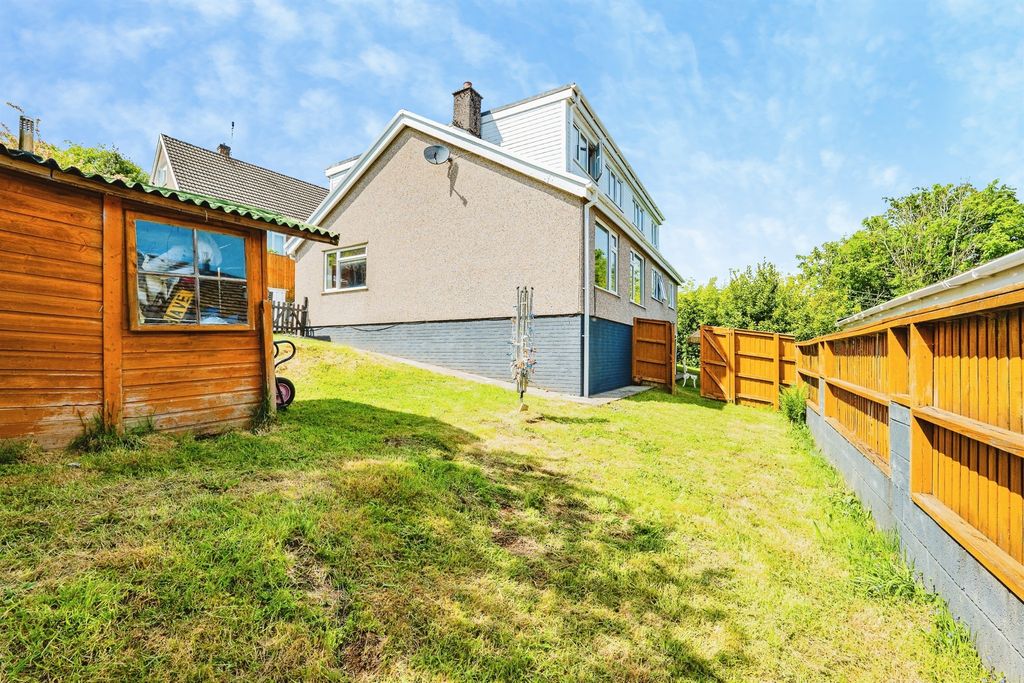 Property photo 3 of 29