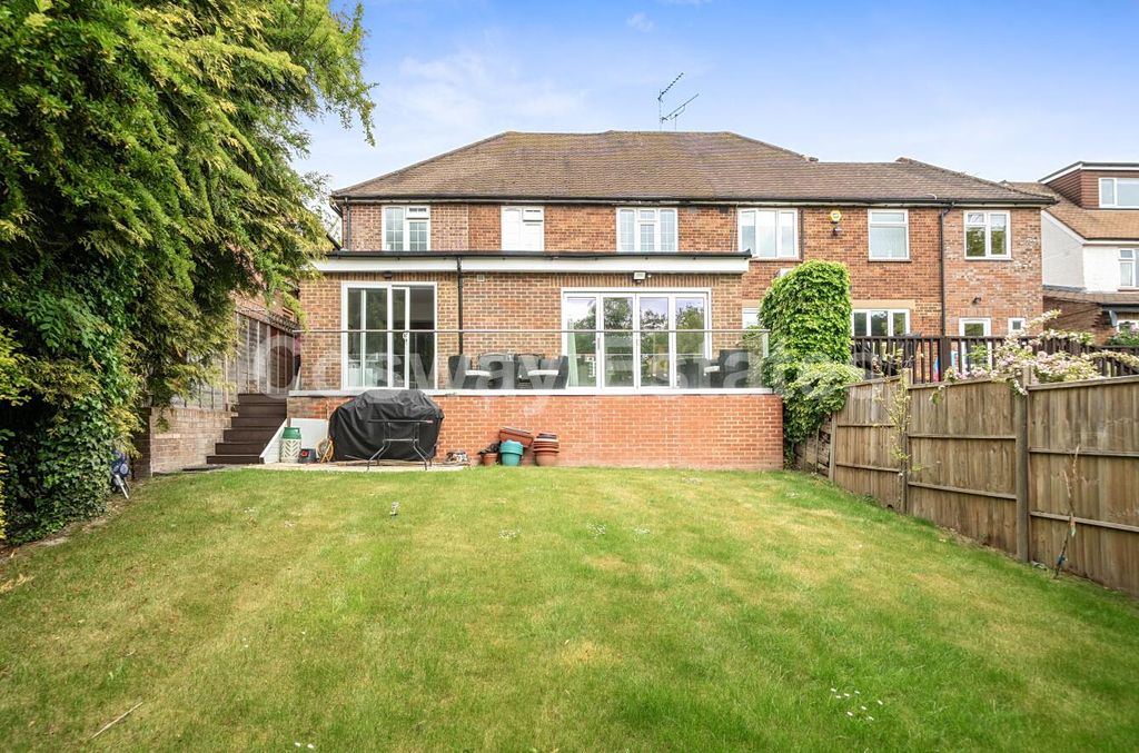 Property photo 2 of 15 ce3d7354-4533-4F82-8085-4c139Fb6E9Ec.Jpg