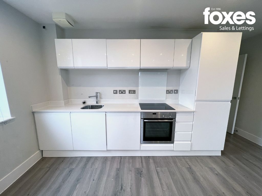 Property photo 3 of 11 2854903