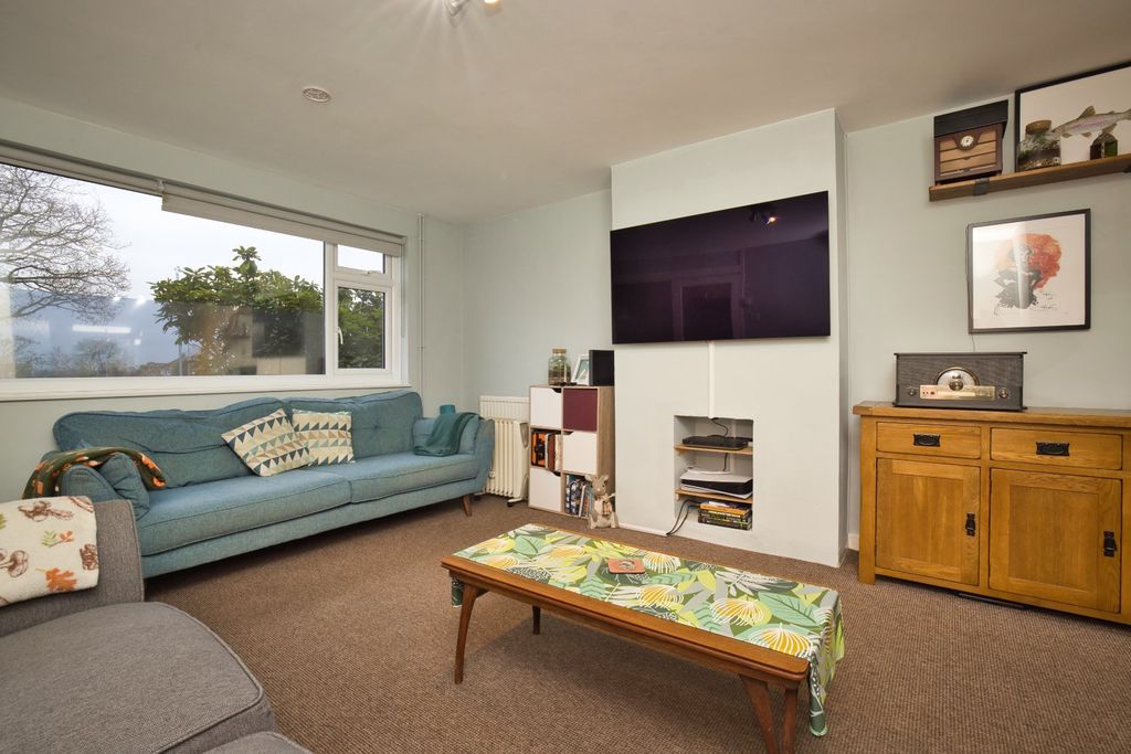 Property photo 2 of 13 Picture 2