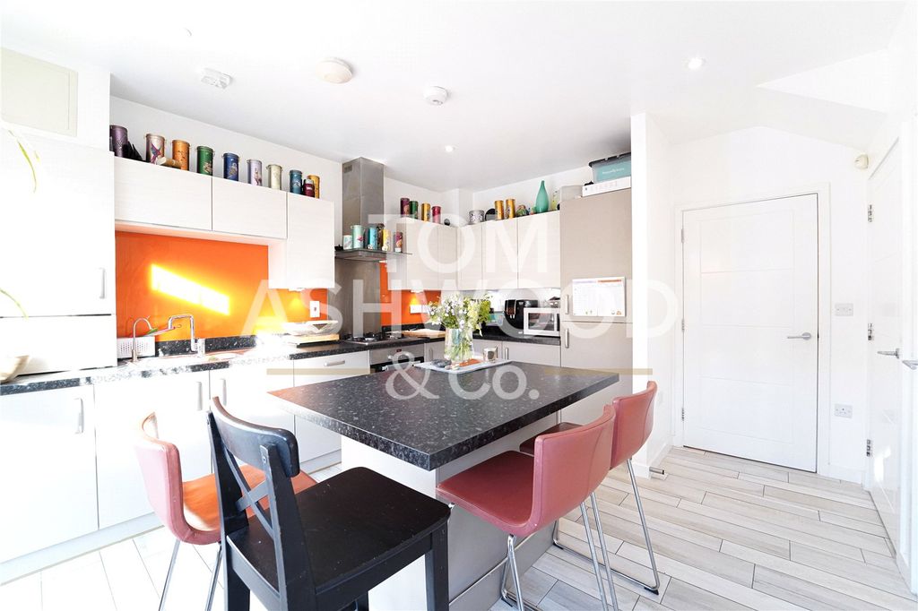 Property photo 2 of 21 Picture No. 09