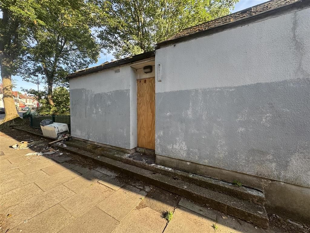 Property photo 2 of 5