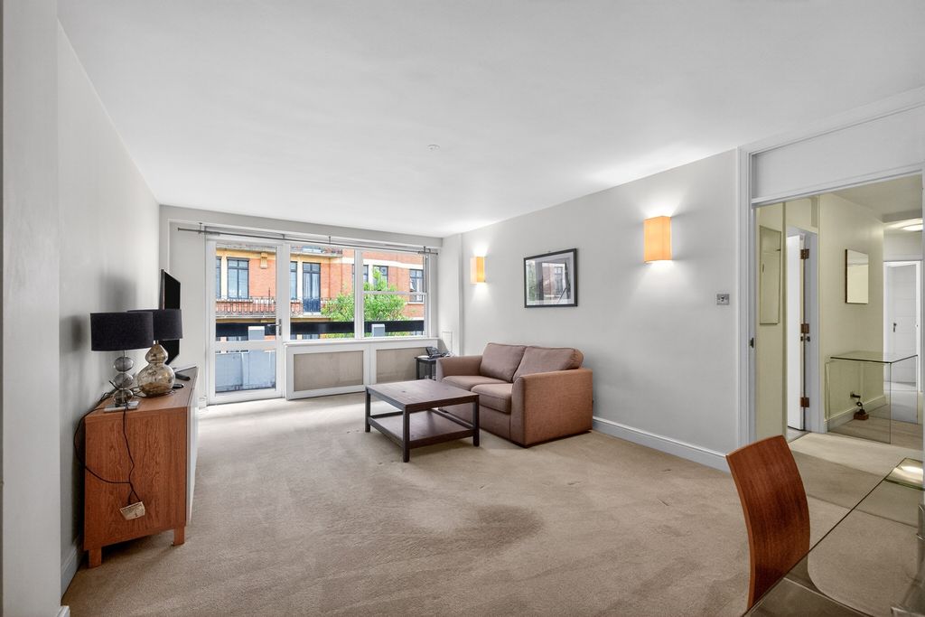 Property photo 1 of 20 Reception Room