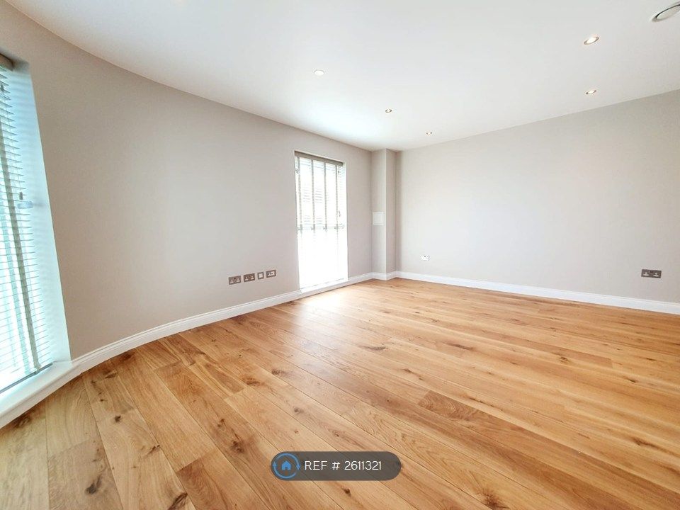 Property photo 2 of 5