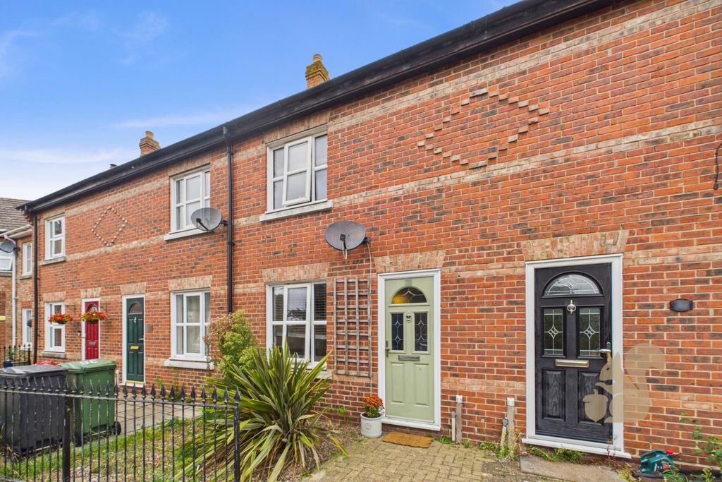 Property photo 1 of 15 Cam01659G0-Pr0562-Still014.Jpg