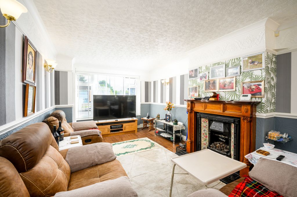 Property photo 1 of 25 05