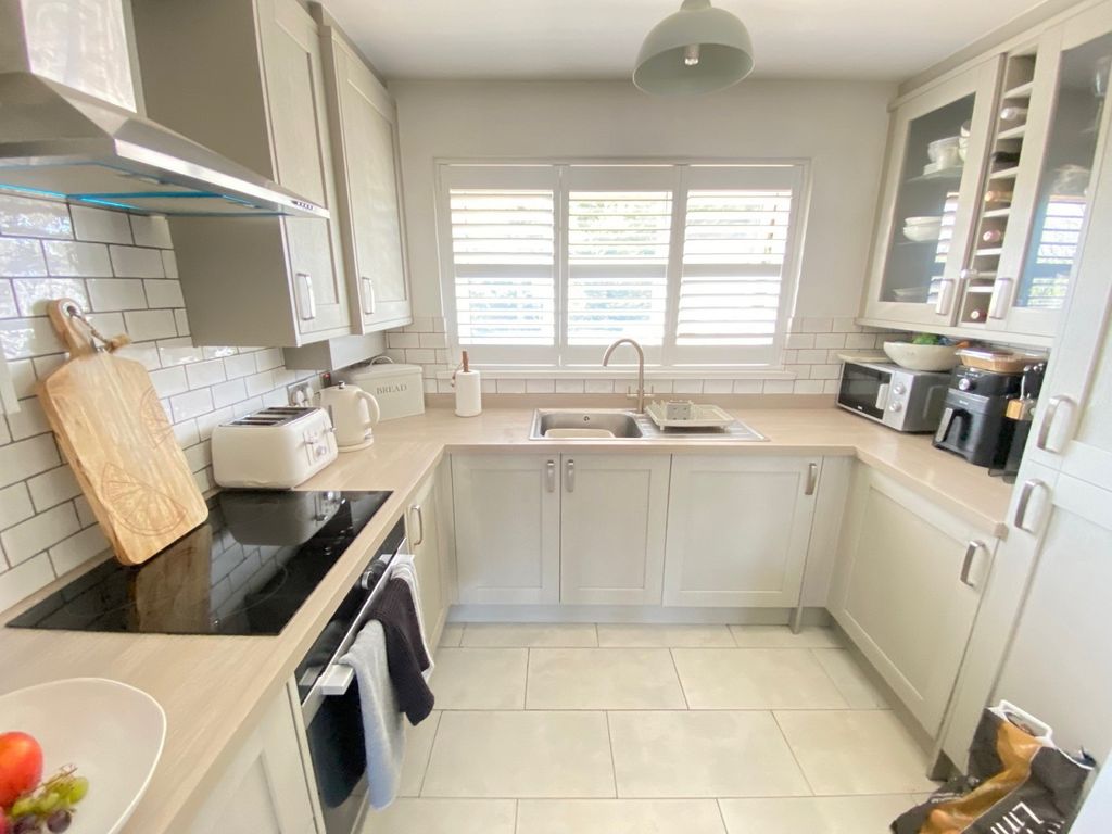 Property photo 3 of 11 Not Specified