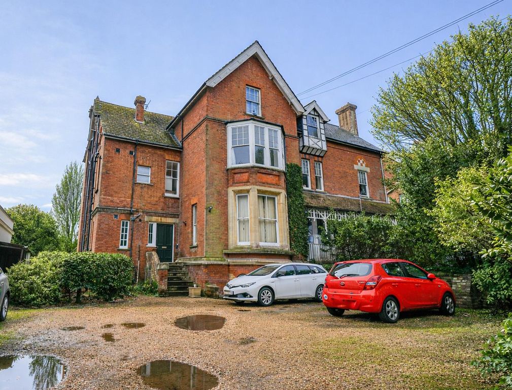 Property photo 1 of 16 Ff9E2cc7-1Ea8-4Bcc-8c24-1939044d0Ec1.Png