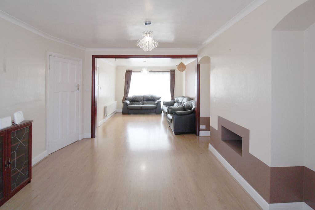 Property photo 3 of 15 Living Room